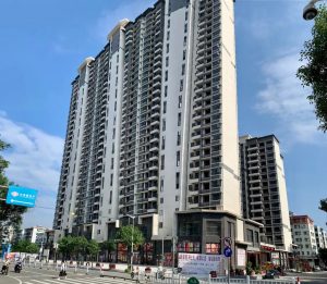 金讯豪园在售1/2/3幢，毛坯均价约7600元/平